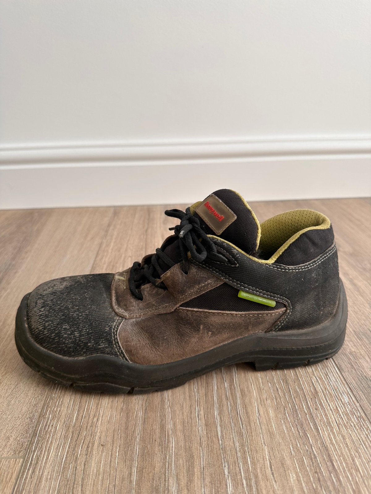 Veiligheidsschoenen Honeywell - maat 53, Ophalen, Gebruikt