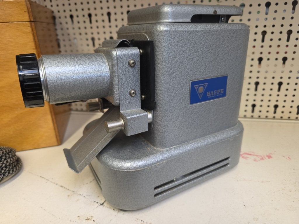 Vintage HASPE diaprojector / filmprojector