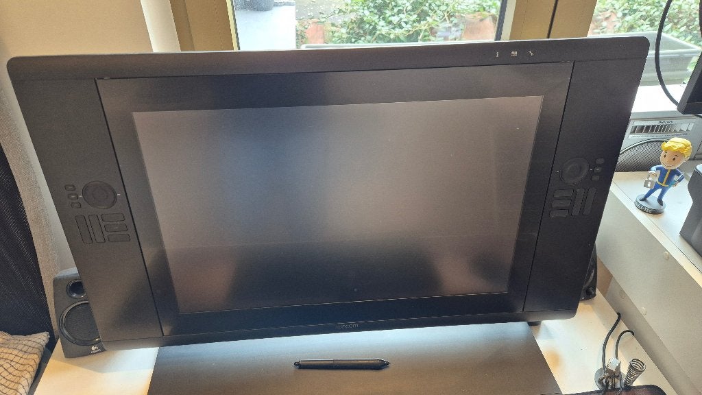 Wacom Cintiq 24HD – Tekentablet, Ophalen, Zo goed als nieuw, Bedraad, Wacom