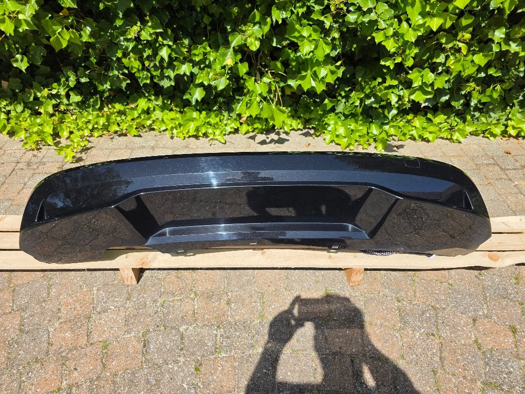 Diffuseur arrière Skoda Kamiq - Noir Brillant, Arrière, Pare-chocs, Enlèvement, Utilisé