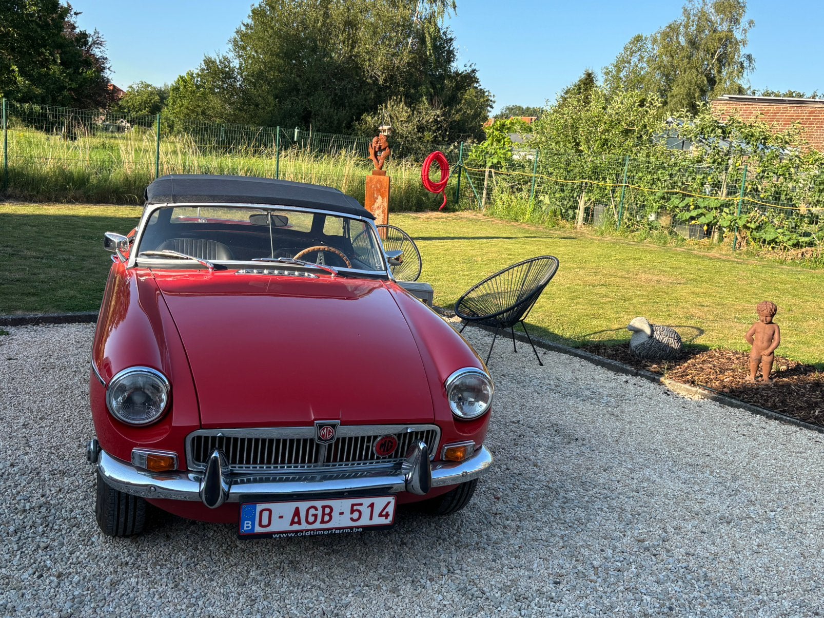 MGB avec overdrive de 1972 restauré - EXCELLENT état, Autos, Oldtimers & Ancêtres, Particulier, Intérieur cuir, Jantes en alliage léger