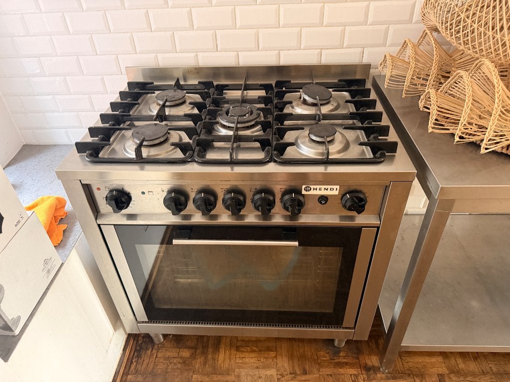 Hendi gasfornuis + elektrische oven, Ophalen, Gebruikt