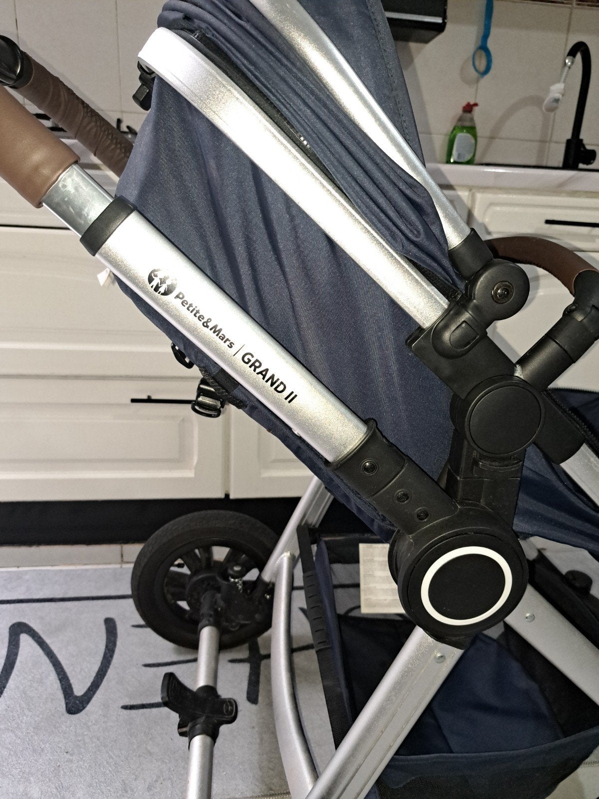 Buggy in zeer goede staat, Ophalen
