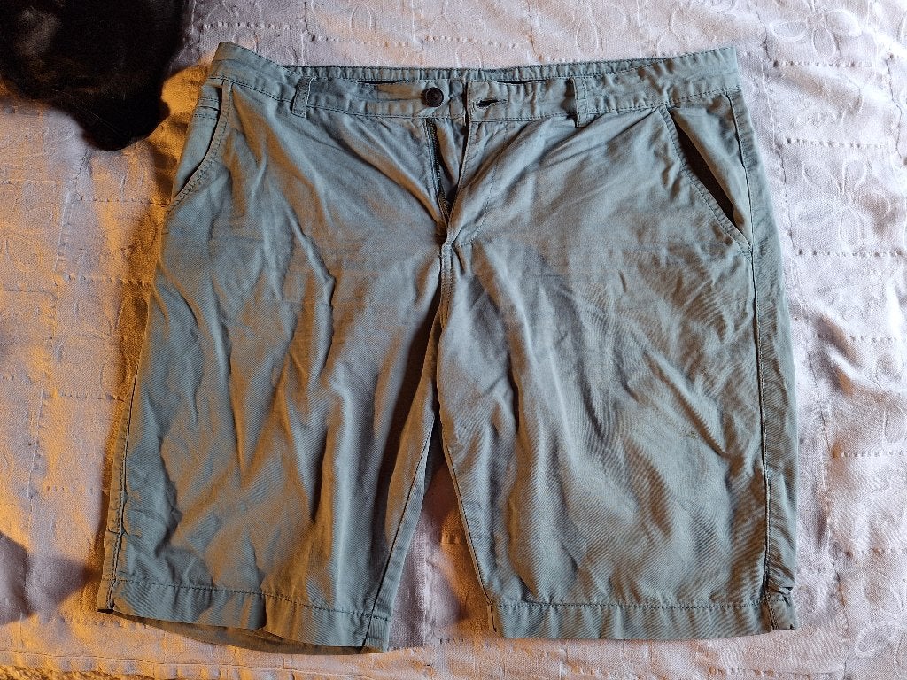 Bermuda broek Bershka, Kleding | Heren, Broeken en Pantalons, Maat 52/54 (L), Ophalen of Verzenden, Bershka, Grijs