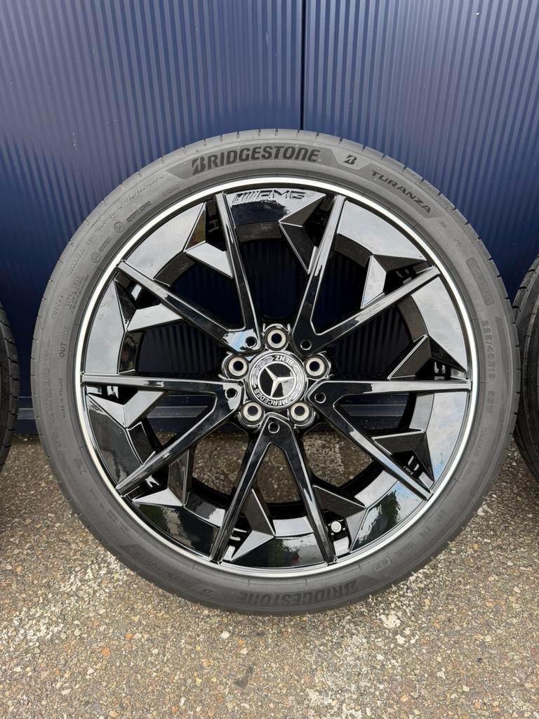 Jantes noires d'origine Mercedes Cla C174 AMG de 19 pouces., Pneus et Jantes, 255 mm, Véhicule de tourisme, Pneus été