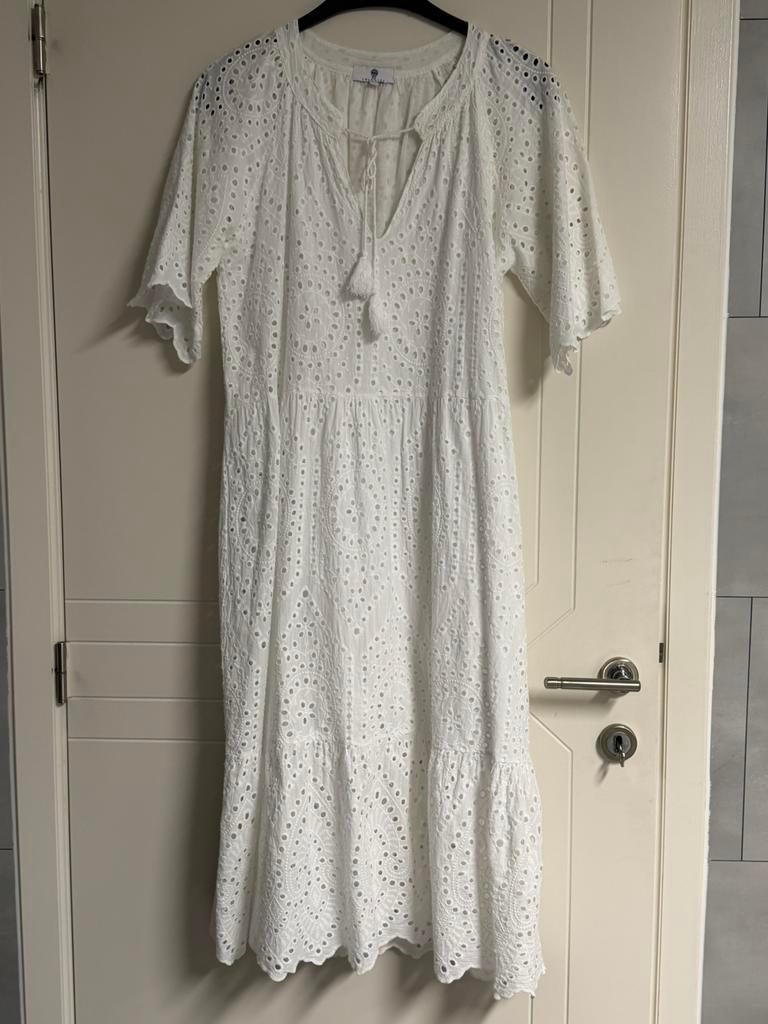 Nieuwe prachtige zomer jurk ( medium), Kleding | Dames, Jurken, Wit, Nieuw, Onder de knie, Ophalen