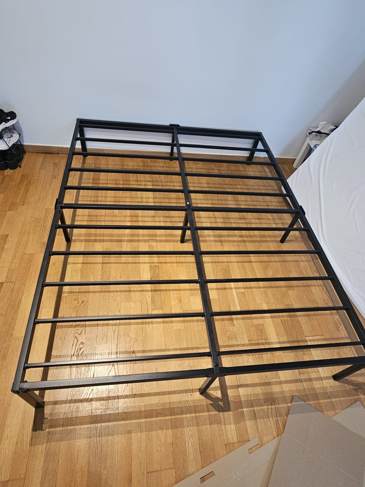 Amazon gloednieuw bedframe van 160x200, Ophalen, Zwart, Tweepersoons, Zo goed als nieuw