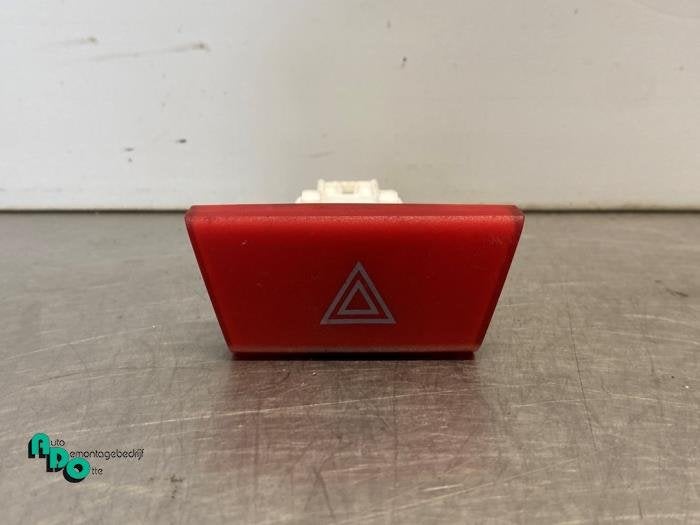 Paniekverlichtings Schakelaar van een Peugeot 107 (107 05-), Gebruikt, -, -, Ophalen of Verzenden