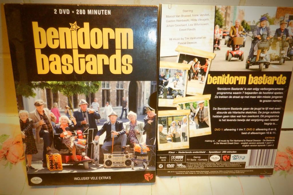 DVD BOX Benidorm Bastards.(2 DVD'S), Cd's en Dvd's, Alle leeftijden, Ophalen of Verzenden, Zo goed als nieuw, Actiekomedie