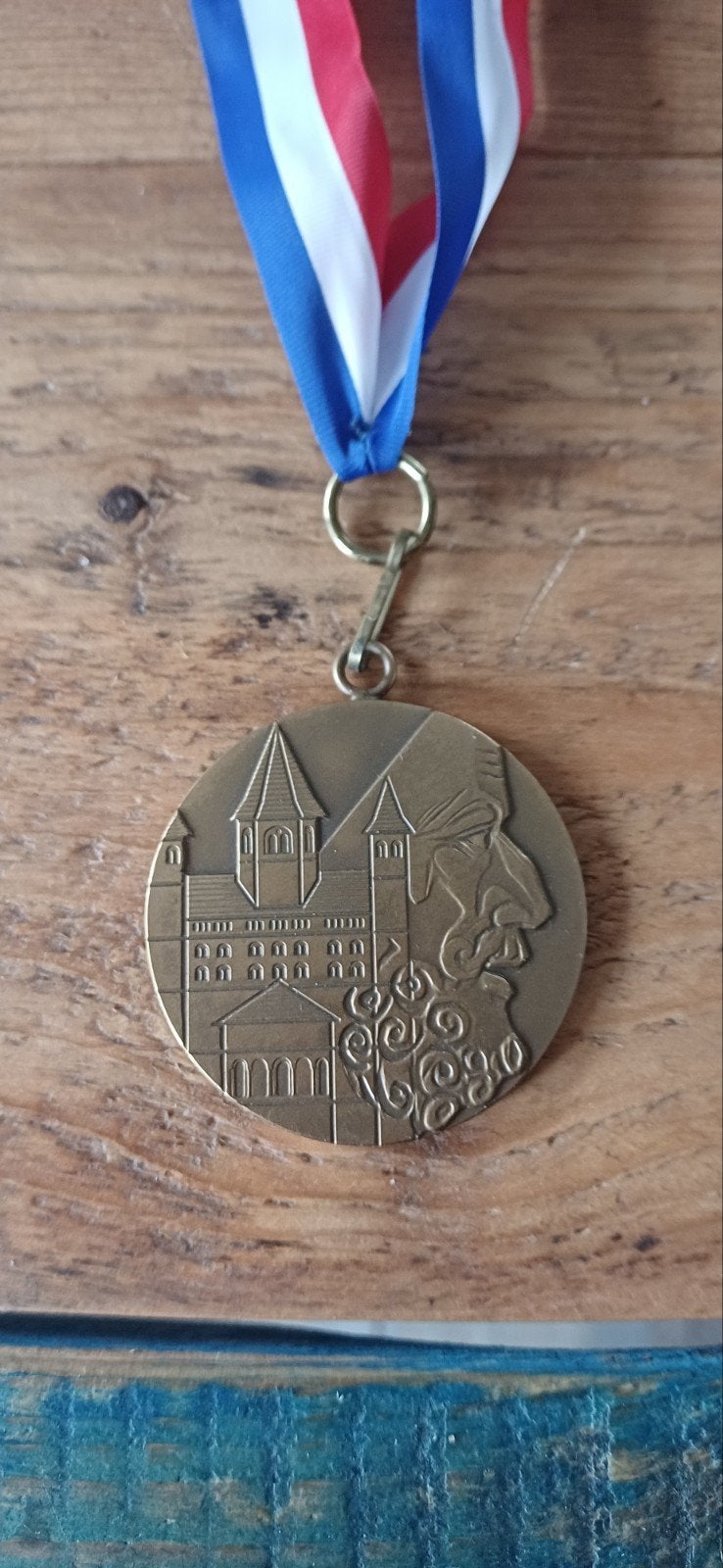 Médaille Rare Confrérie Jean de Nivelles, Timbres & Monnaies, Pièces & Médailles, Enlèvement ou Envoi, Bronze