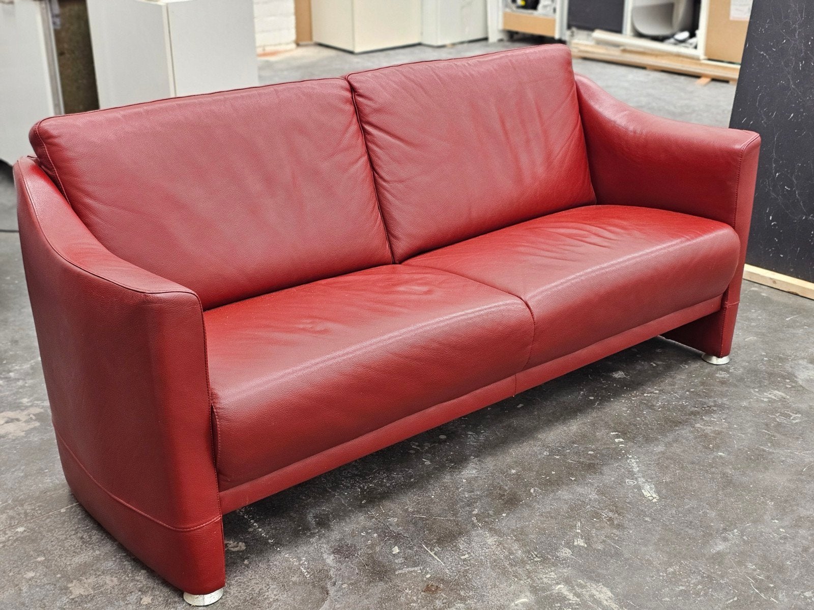 Lederen design zetel rood. 190 cm breed, Enlèvement