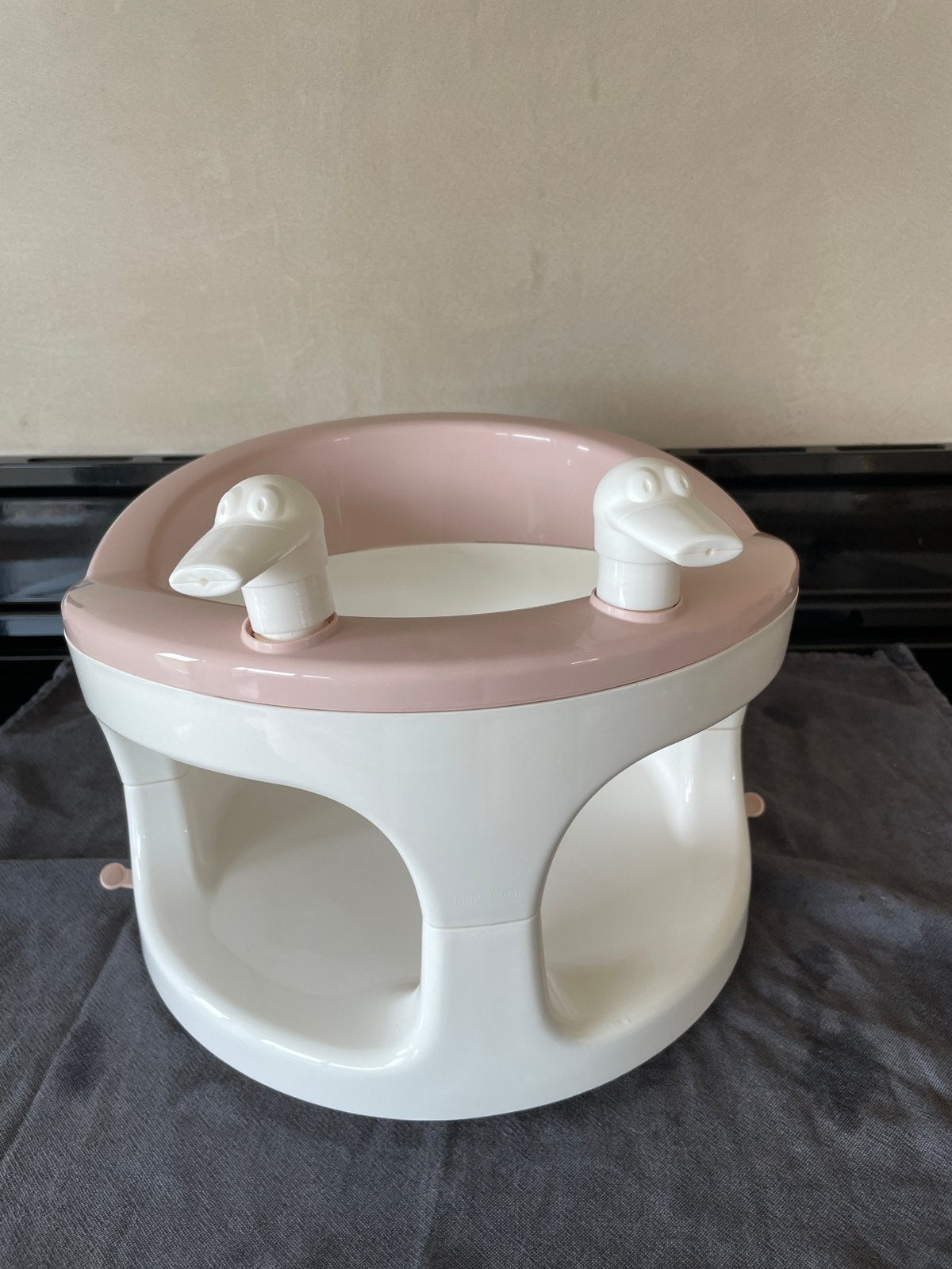 Bébé Jou badring - Pale Pink, Enfants & Bébés, Bains & Soins, Utilisé, Siège de bain ou Anneau de bain, Bébé-jou, Standard, Enlèvement