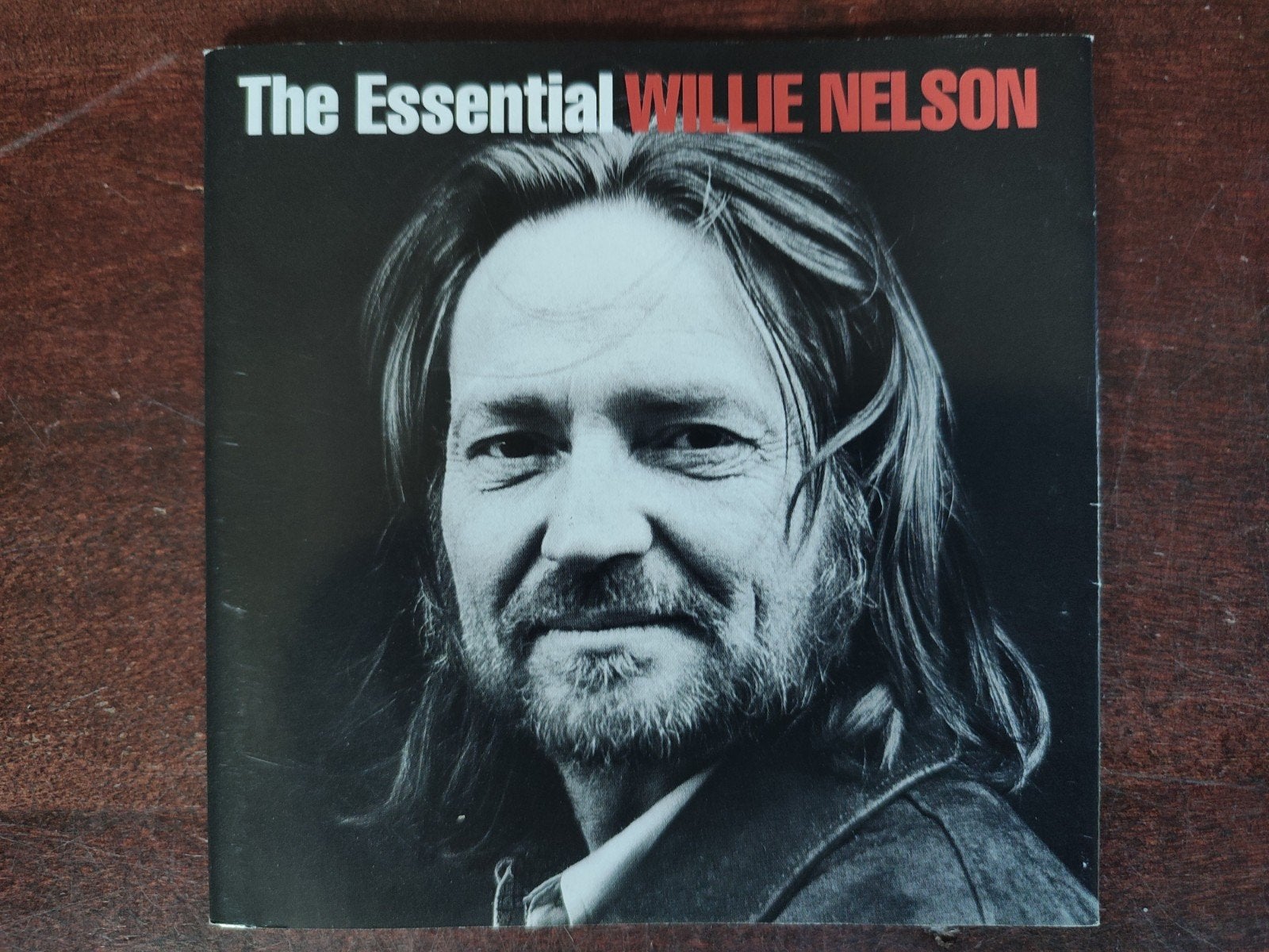 2 CD : WILLY NELSON - THE ESSENTIAL (CD + incrustation), Enlèvement ou Envoi
