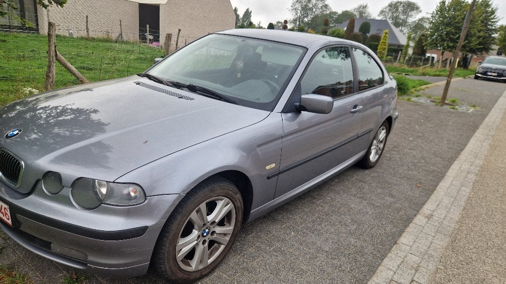 Bmw  e46  318 td, Autos, Argent ou Gris, Achat, Boîte manuelle, Noir