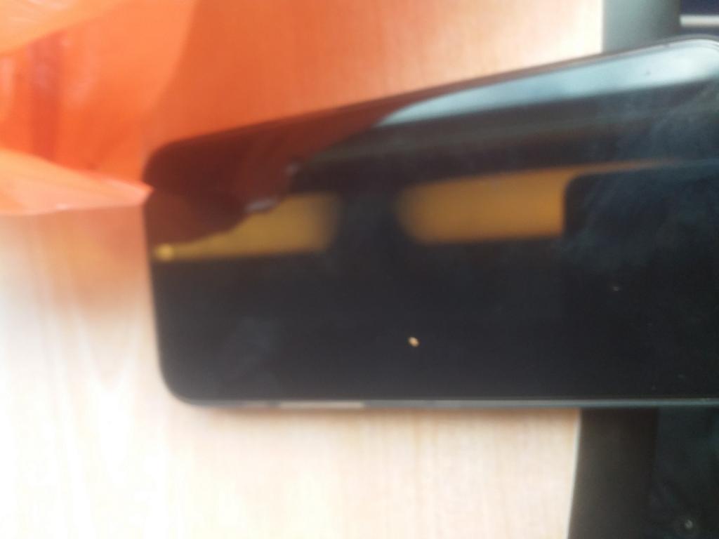 Iphone 16 pro  max bloqué icloud
