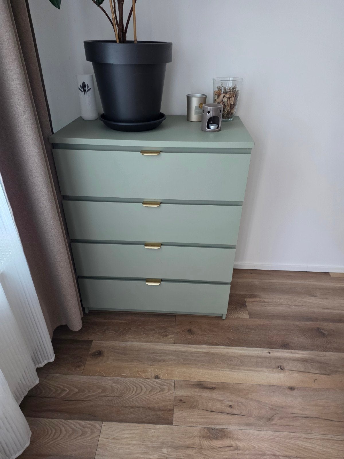 Commode de rangement, Enlèvement