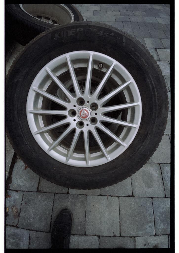 Banden, Ophalen, 18 inch, 255 mm, Banden en Velgen