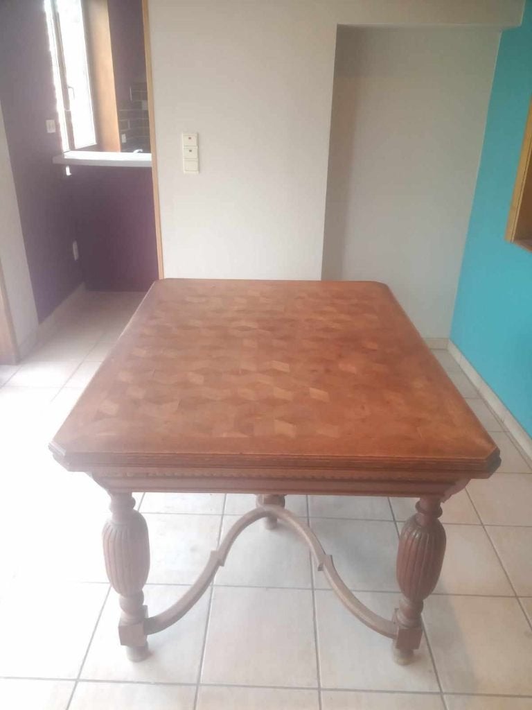 Table ancienne, Enlèvement