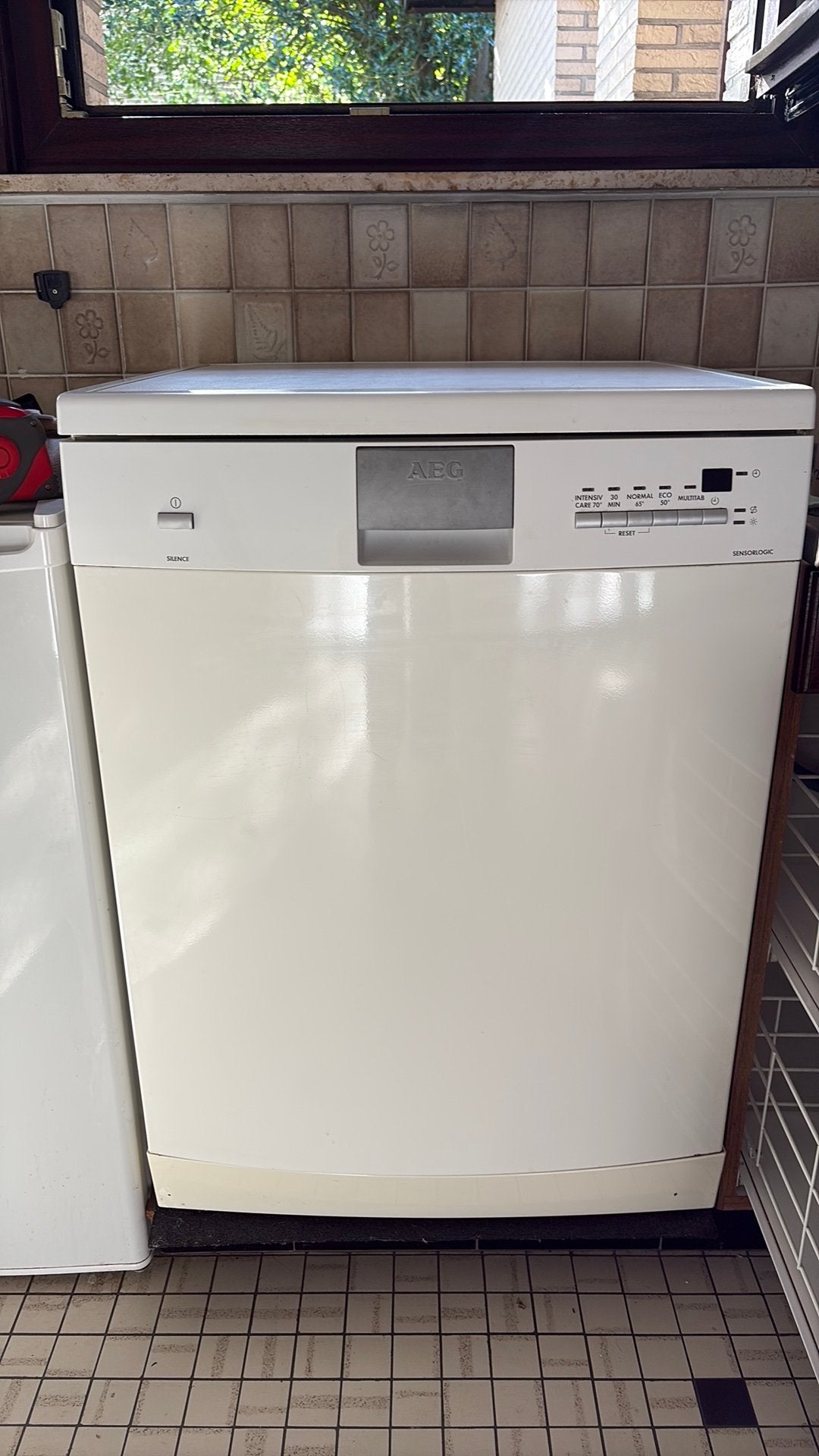 AEG vaatwasser, Elektronische apparatuur, Vaatwasmachines, Ophalen, Gebruikt, 85 tot 90 cm, Eco programma