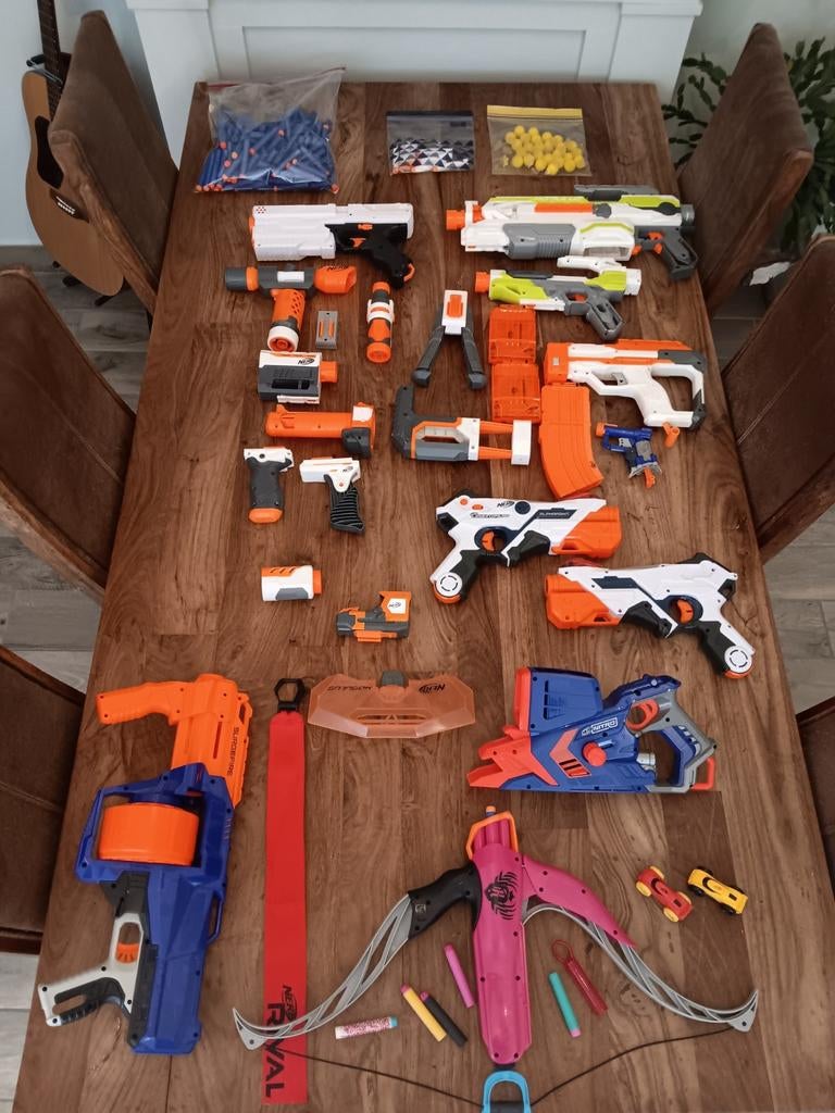 Nerf pistolenset, Enfants & Bébés, Jouets | Extérieur | Jeu d'action, Enlèvement ou Envoi