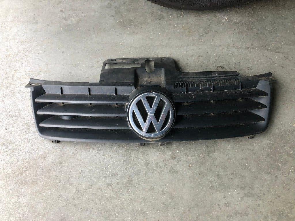 Calandre VOLKSWAGEN Polo 9N 2002, Enlèvement, Utilisé, Avant, Volkswagen