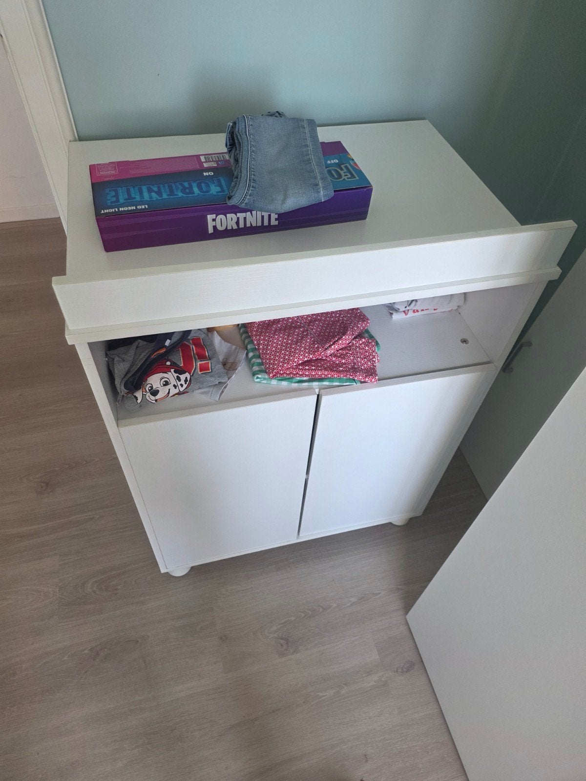 Kastje te koop goede staat, Ophalen