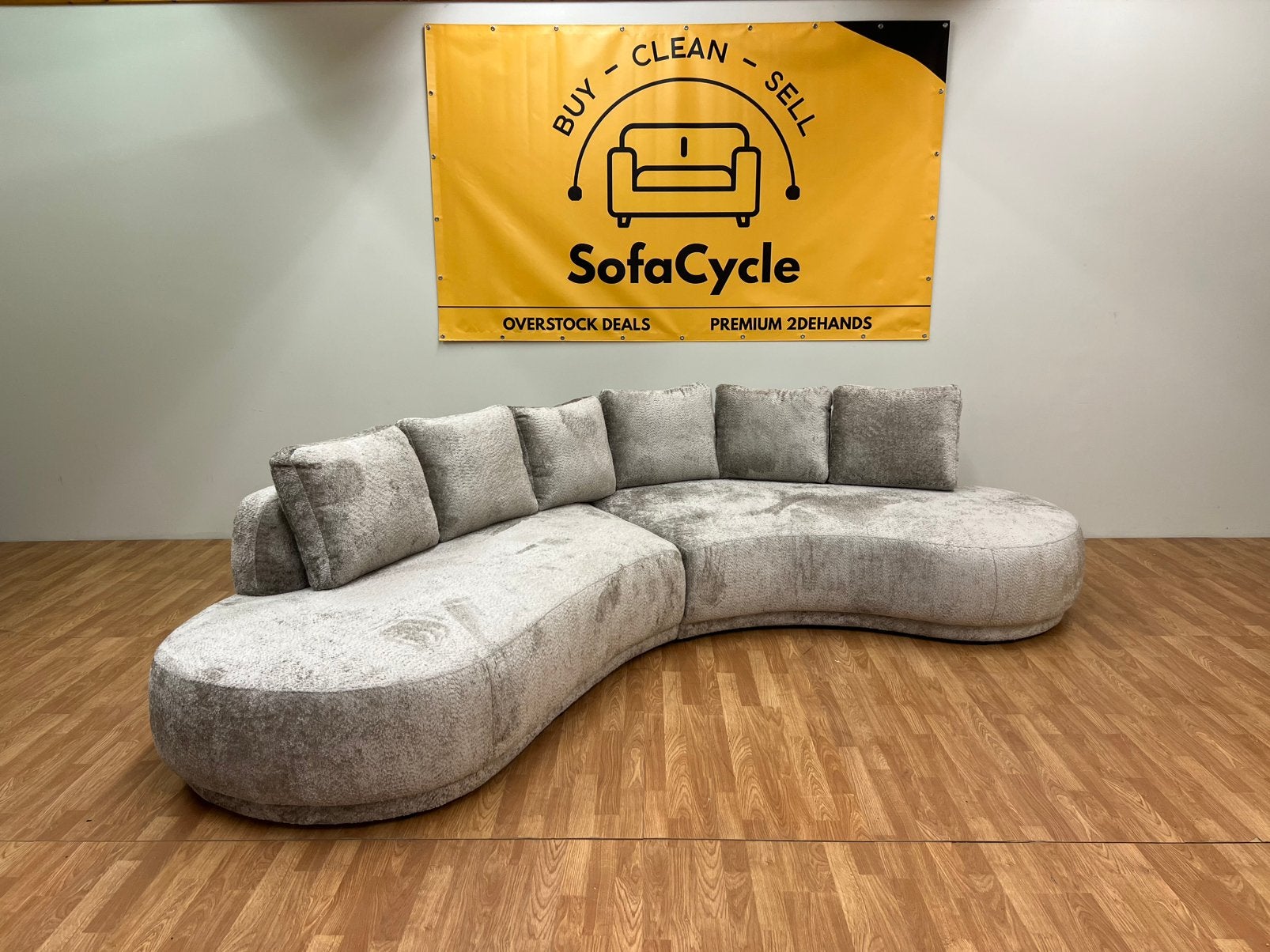 Gloednieuwe Bouclé Zetel met Organische Vorm - SofaCycle, Nieuw, Ophalen of Verzenden, Stof, SofaCycle