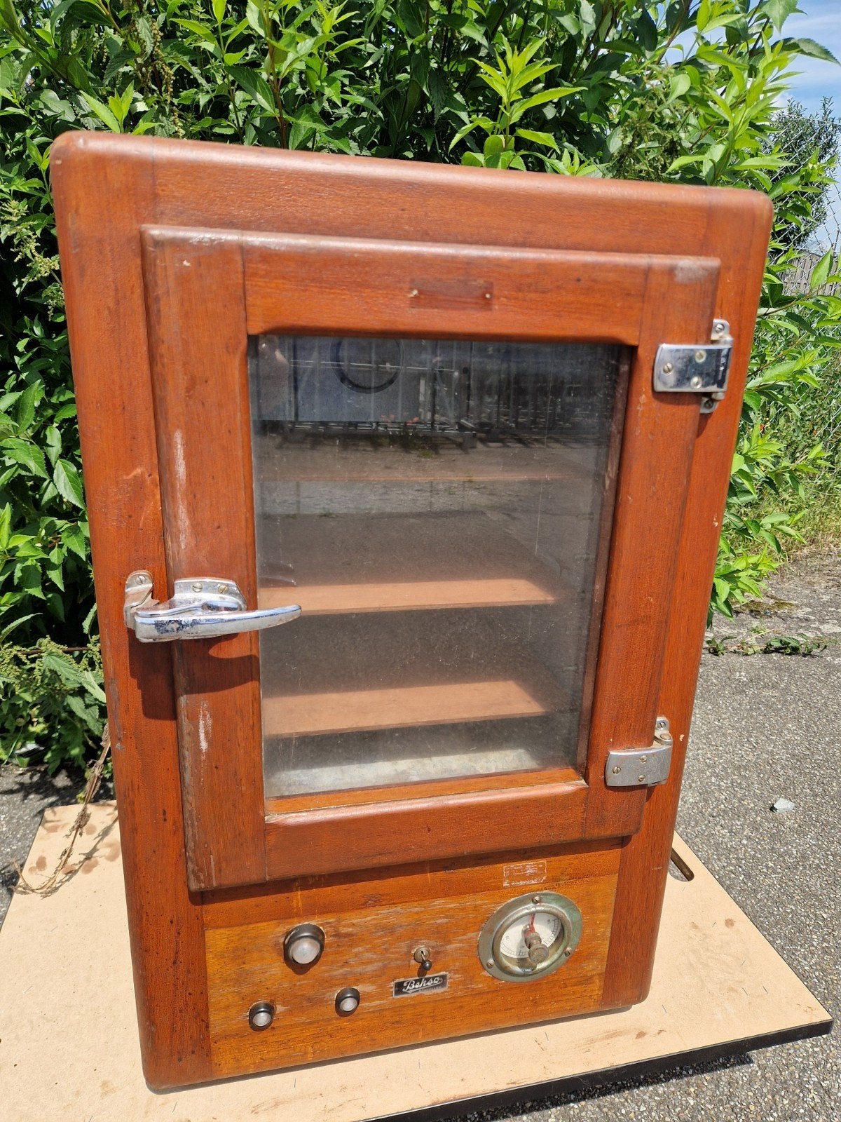 Unieke Humidor, Enlèvement