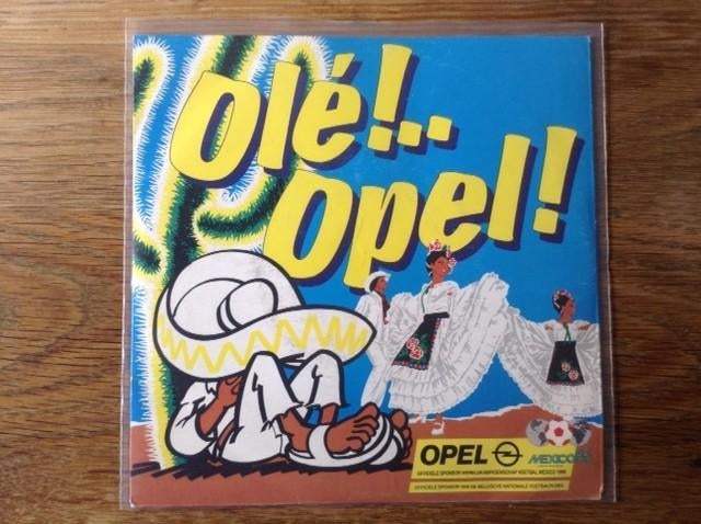 single opel (general motors), Enlèvement ou Envoi, Autres genres, 7 pouces, Housse de protection extérieure
