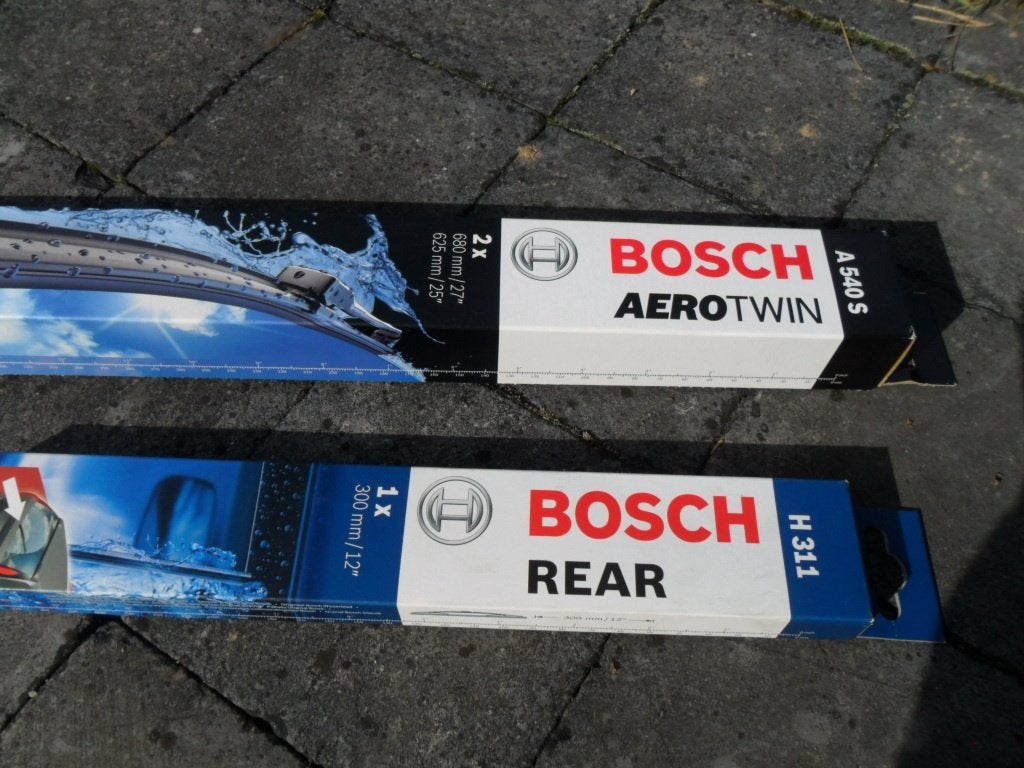 2 Balais d'essuie-glace BOSCH AEROTWIN A540S +1 arrière H311, Auto's, Particulier, Te koop, Astra
