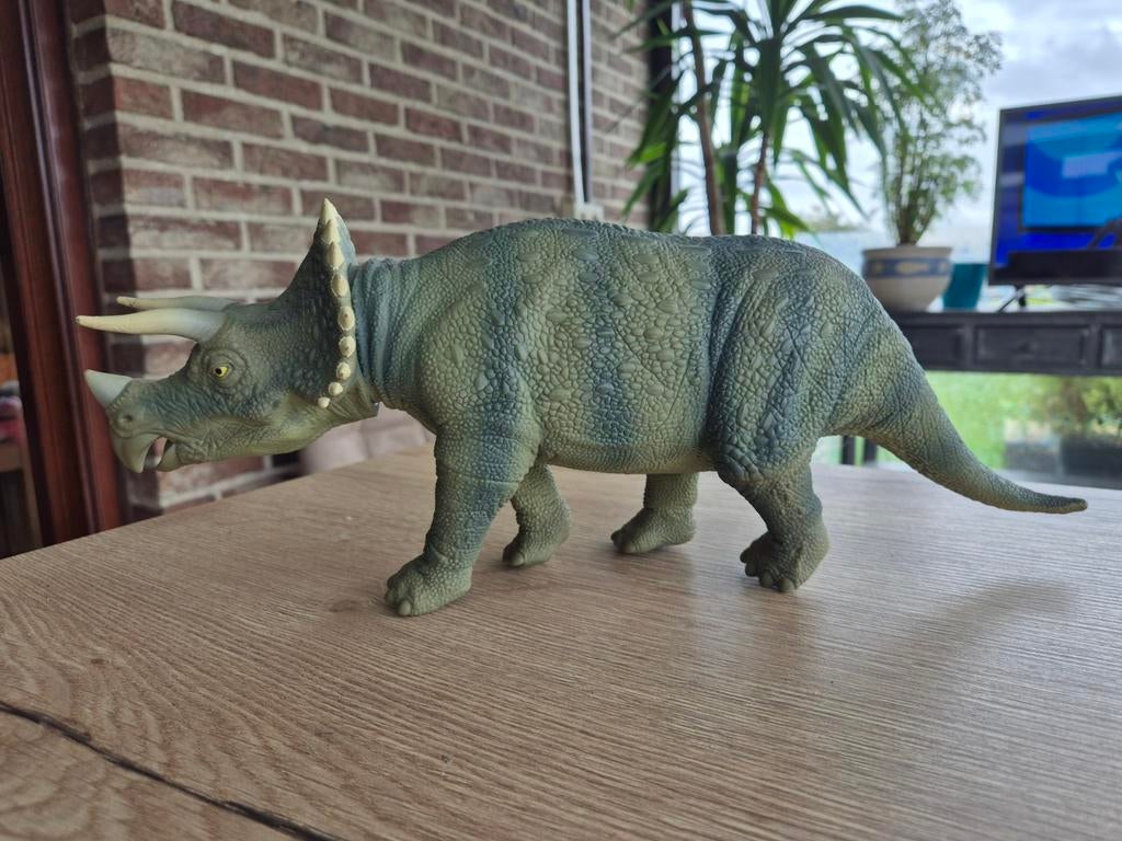 Jurassic park dino jare 90, Ophalen