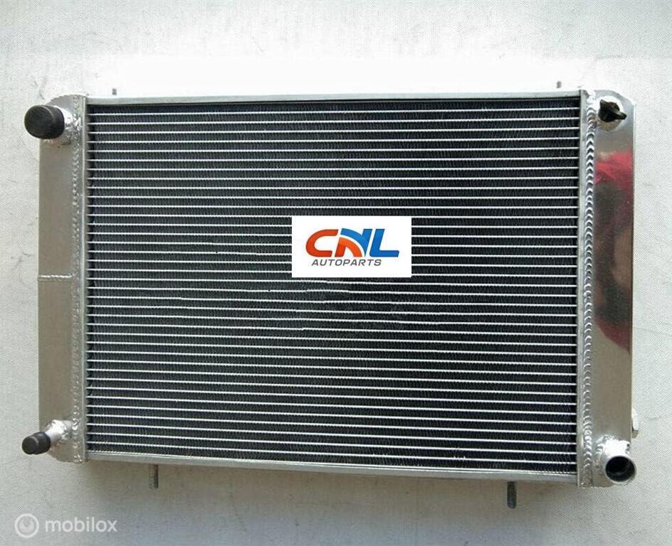 Radiateur 1975–1979 Triumph TR7 TR 7 2.0L Manual  MT 76 77, Auto-onderdelen, Nieuw, Ophalen of Verzenden