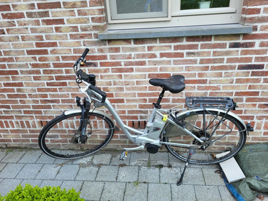 Elektrische fiets flyer t6 premium + lader
Fiets, Fietsen en Brommers, Ophalen