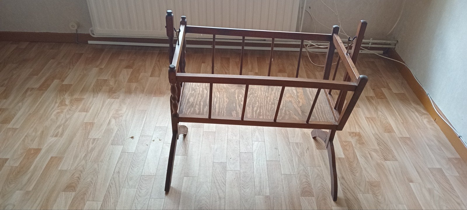 Berceau de bébé en bois à bascule, Enlèvement, Berceau