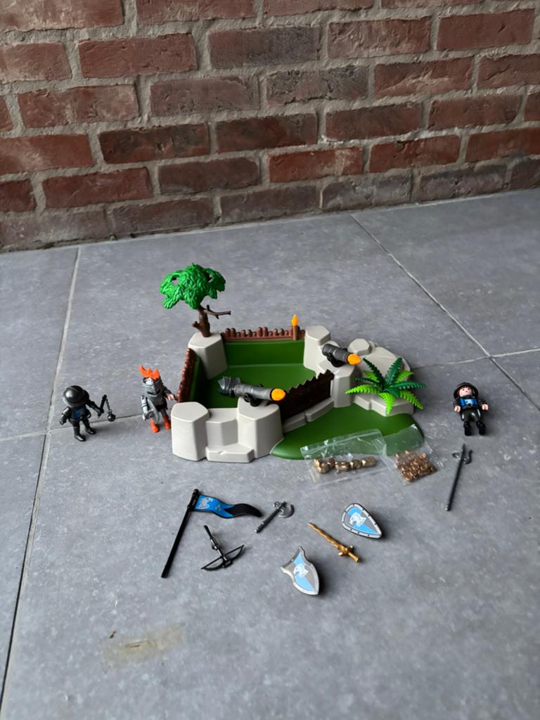Playmobil complete riddervechtsplek, Enfants & Bébés, Jouets | Playmobil, Enlèvement, Comme neuf