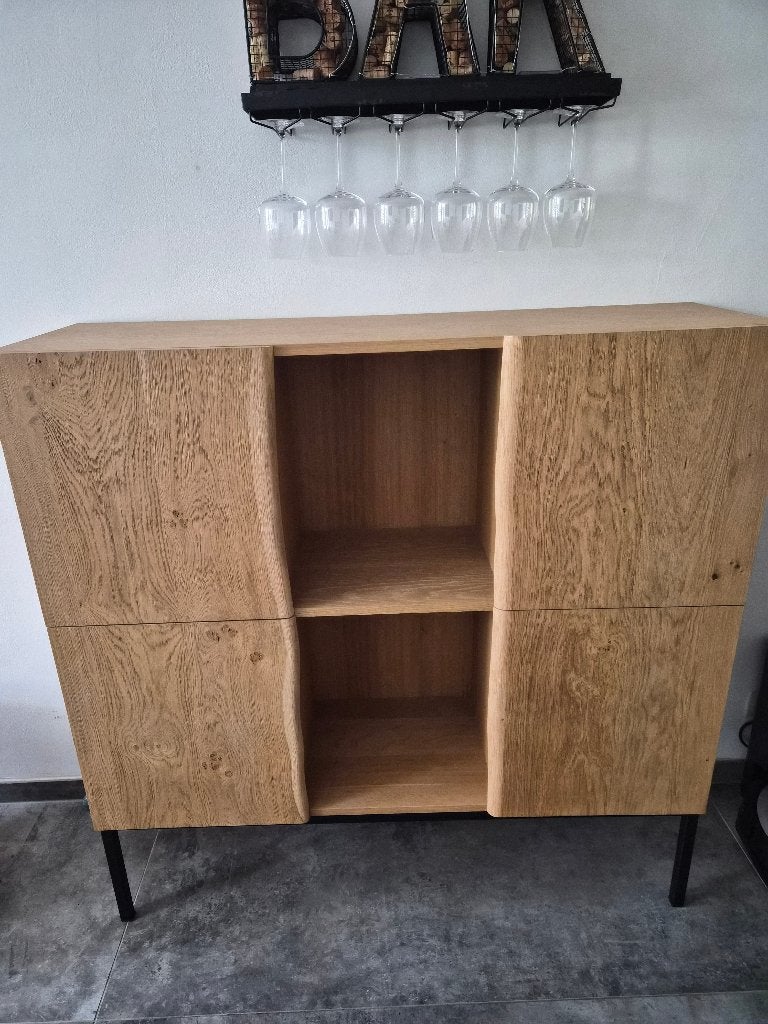 Buffet en bois massif, 25 à 50 cm, Avec porte(s), Comme neuf, 100 à 150 cm