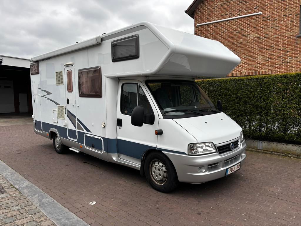 Fiat hobby camper - wintervast - lage km, Caravans en Kamperen, Mobilhomes, Alkoof, Ringverwarming, Fiat, Hobby
