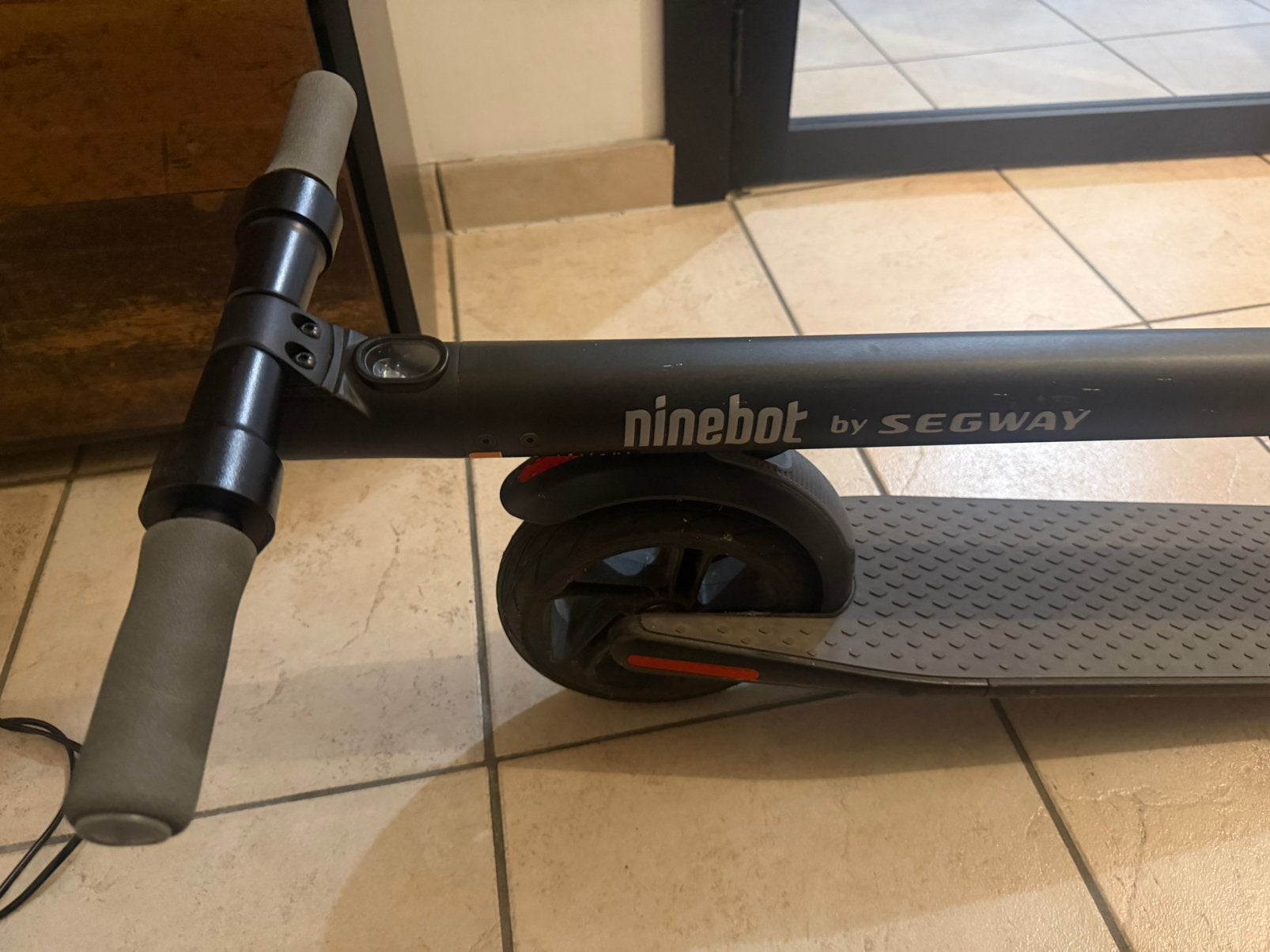 Trottinette électrique, Vélos & Vélomoteurs, Enlèvement, Comme neuf