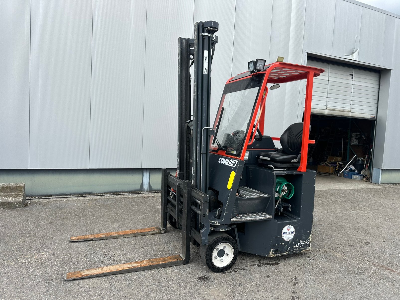 Combilift CB3000 2019, Articles professionnels, 2000 à 3000 kg, Enlèvement, LPG, Chariot élévateur