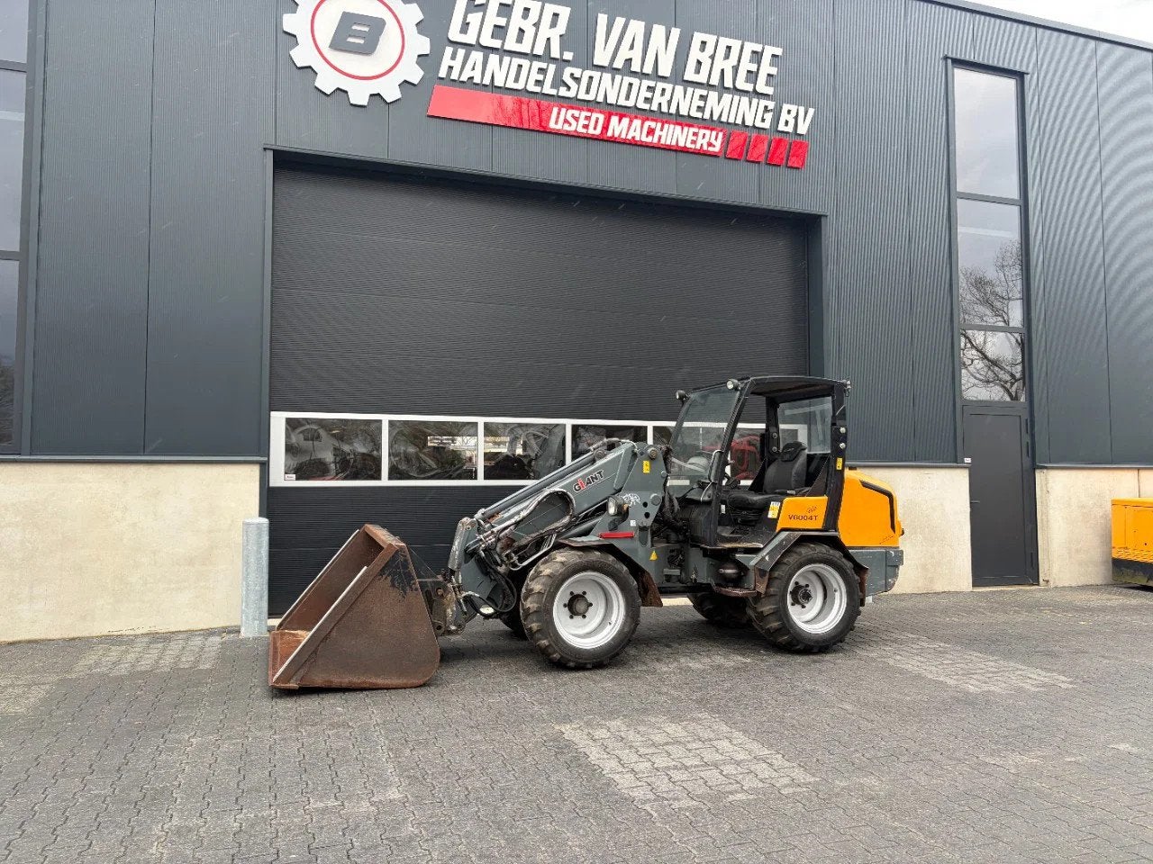 Giant V6004T Telescoop shovel (année de construction 2011), Articles professionnels, Machines & Construction | Grues & Excavatrices