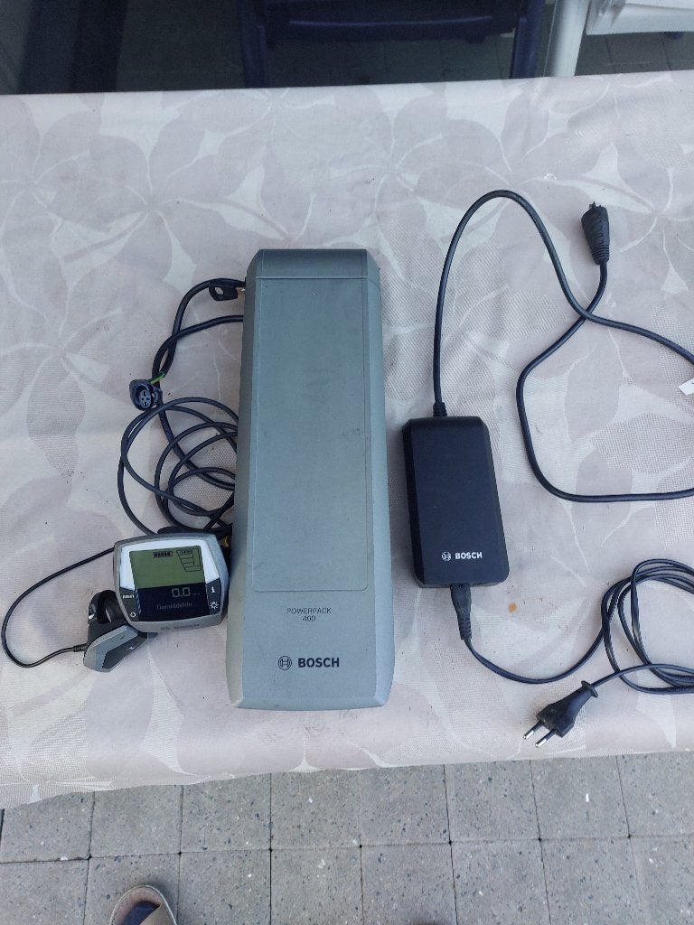 Batterij Bosch, houder, lader en teller, Ophalen, Gebruikt