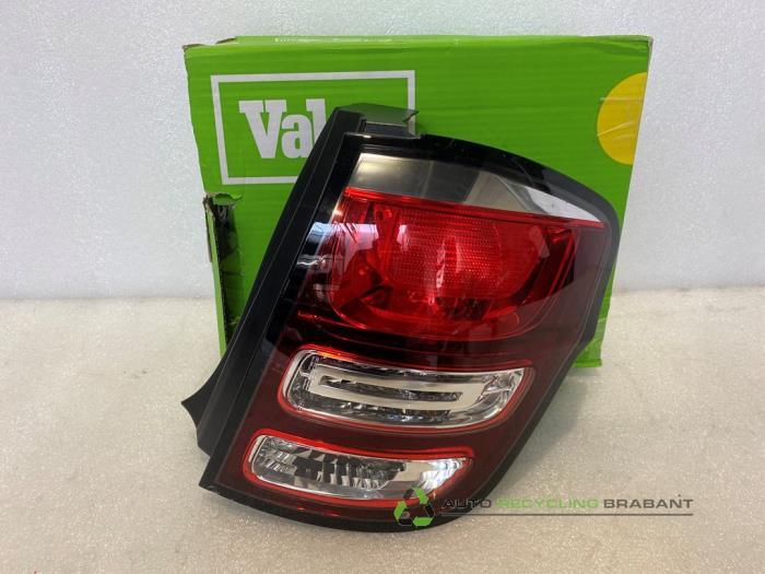 Feu arrière droit d'un Citroen C3, Autos : Pièces & Accessoires, -, 3 mois de garantie, Utilisé, -