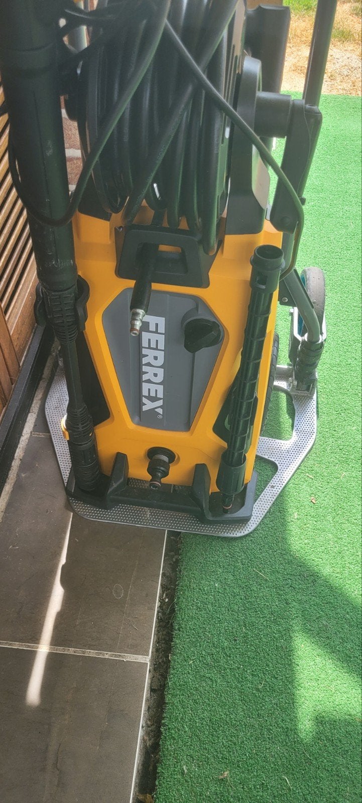 karcher peu servi, Ophalen