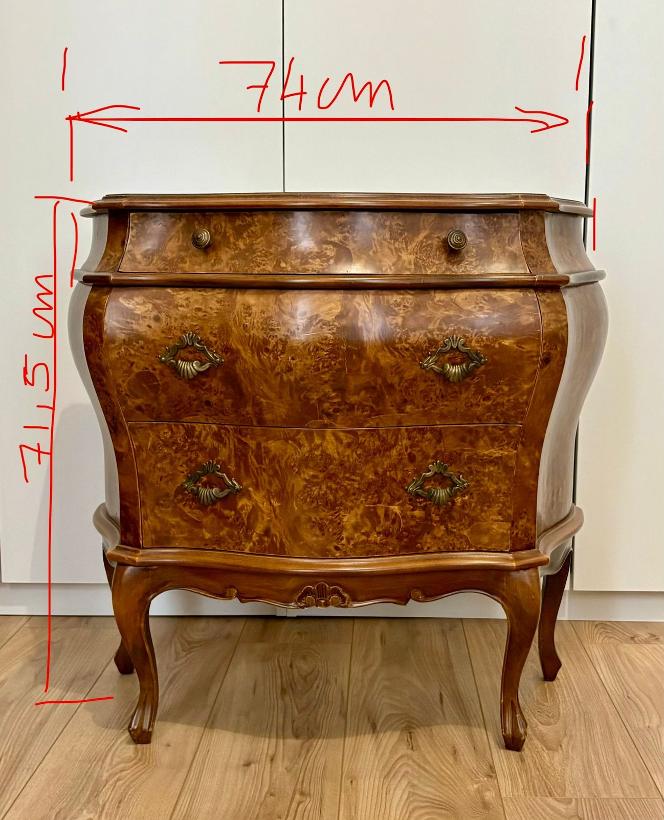 2 tables de nuit/ commodes bombées de style Louis XV, Enlèvement, Comme neuf