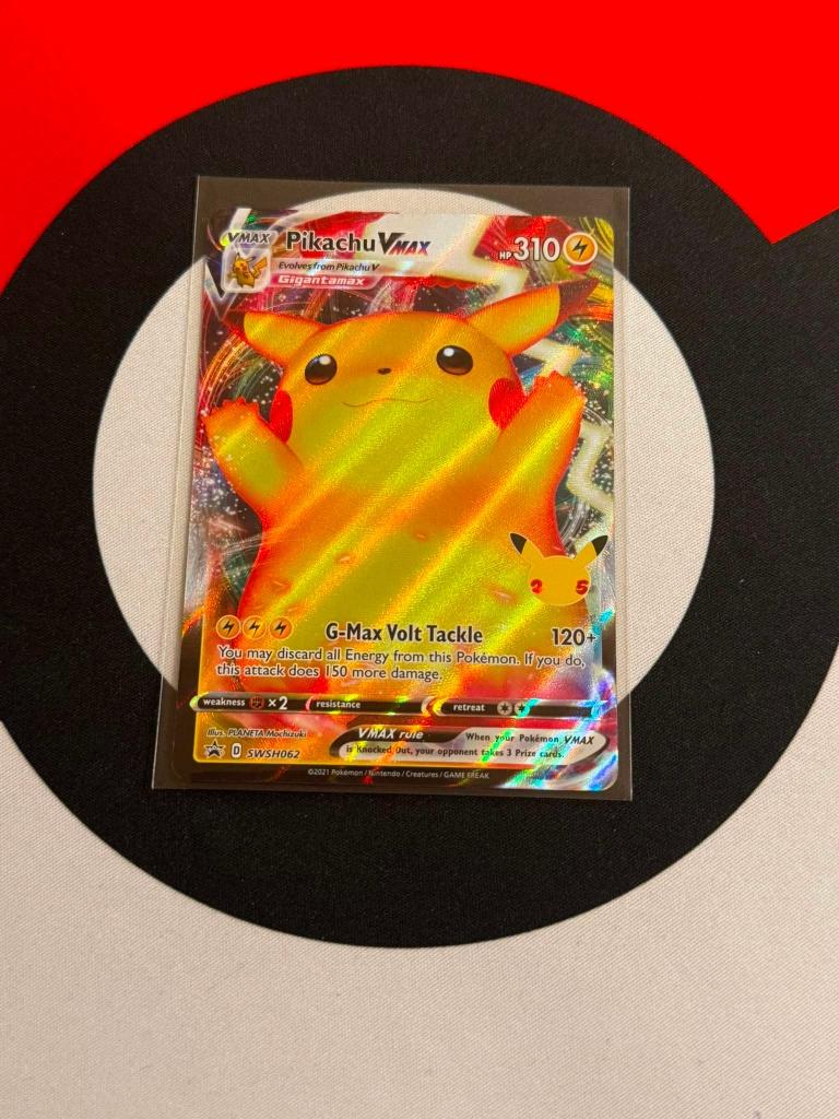 Pokémon - Pikachu VMAX SWSH062 Promo - NM, Enlèvement ou Envoi, Comme neuf, Cartes en vrac
