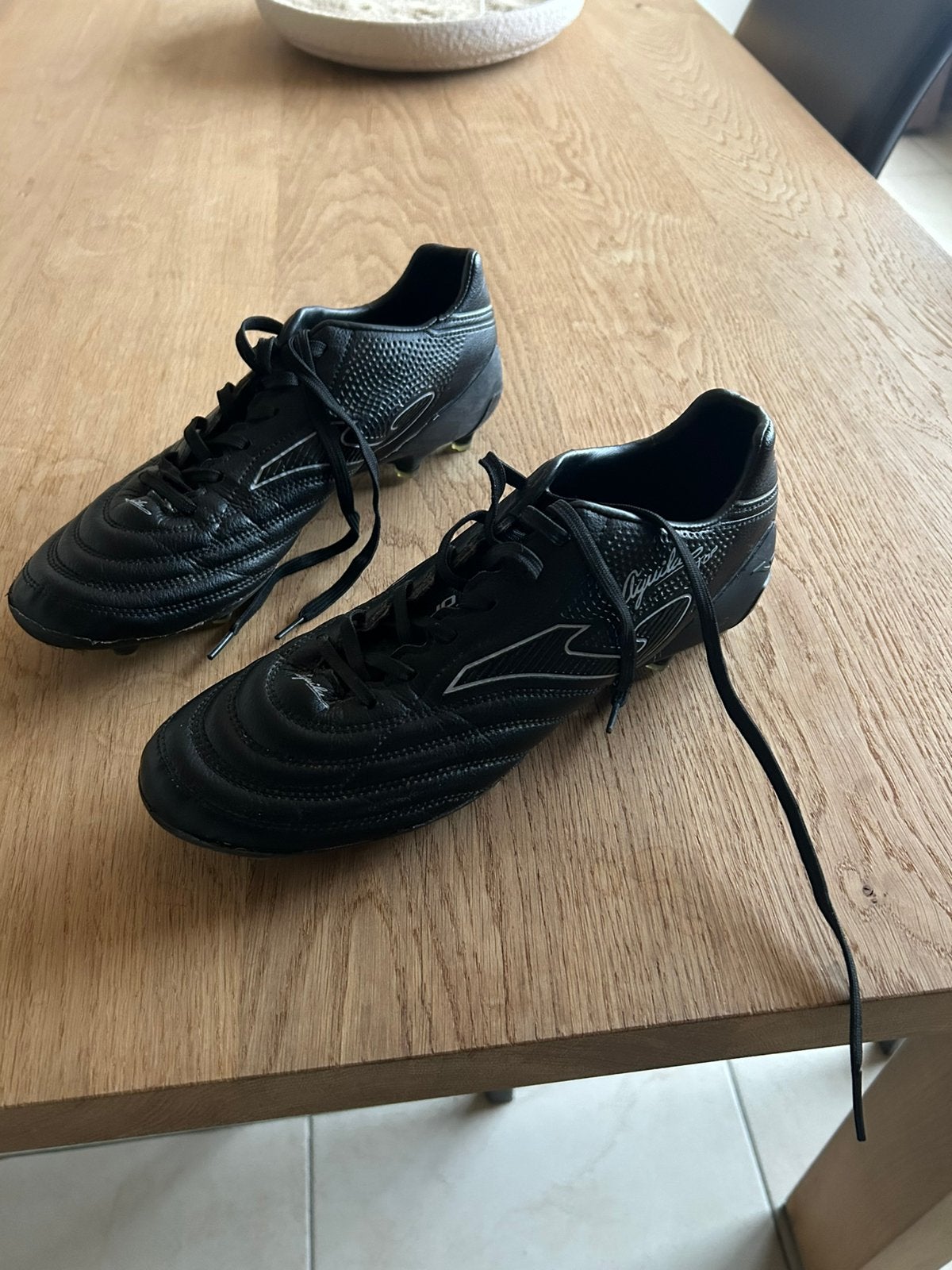 Voetbalschoenen, Sport en Fitness, Voetbal, Ophalen, Zo goed als nieuw