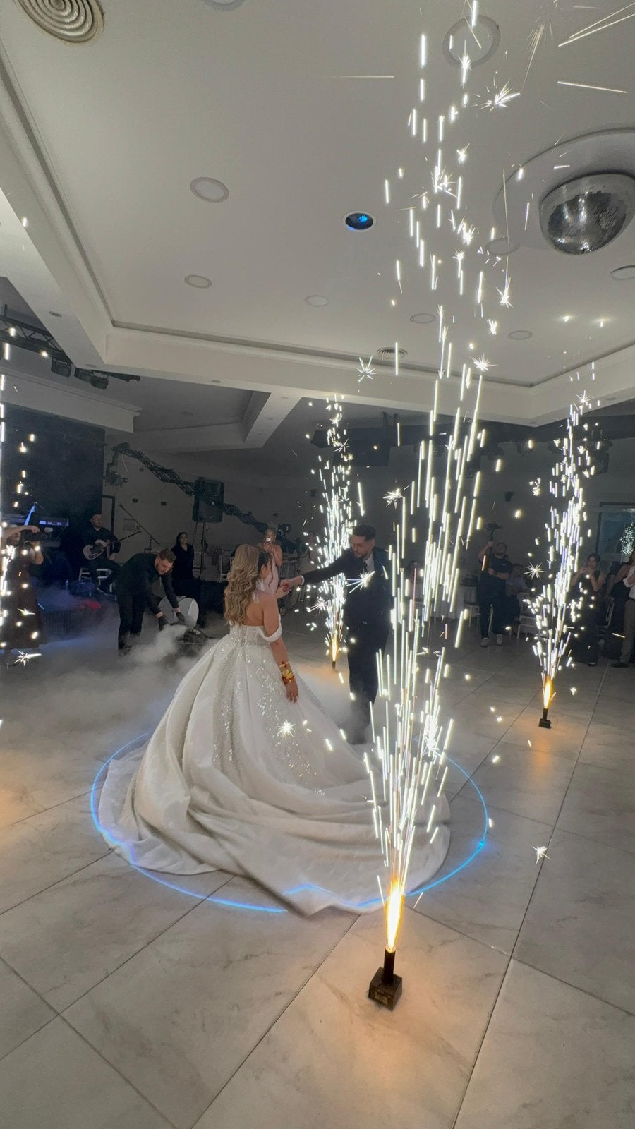 ROBE DE MARIAGE, Vêtements | Femmes, Enlèvement, Comme neuf