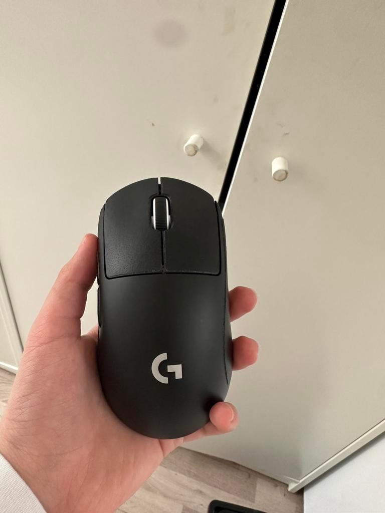 Logitech g pro x superlight nieuw (1 maand garantie), Verzenden, Muis