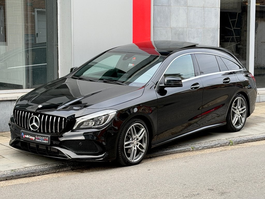 Mercedes CLA 200d ///AMG *BT-Auto*1 jaar garantie*Zonnedak*, Auto's, 4 cilinders, Alcantara, Zwart, 5 deurs