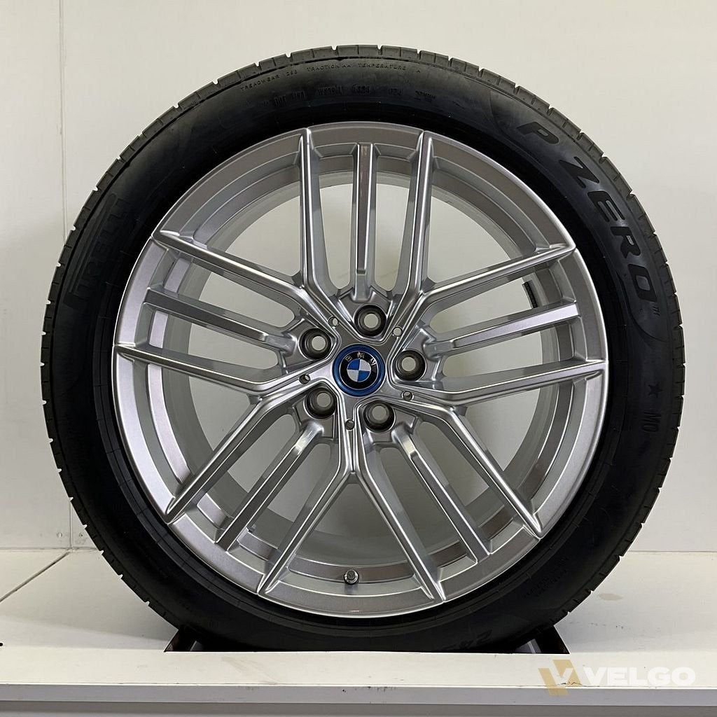 BMW 5 SERIE G60 G61 I5 G60 SET VELGEN + ZOMERBANDEN 19 INCH, Autos : Pièces & Accessoires, Pneus et Jantes, 245 mm, Véhicule de tourisme